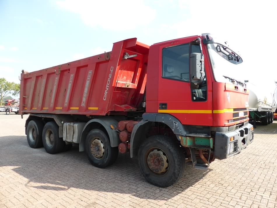 IVECO AD410T44 TRAKKER - Kleyn Trucks