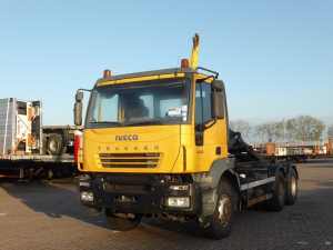 IVECO - 260E44