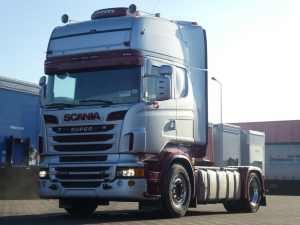 SCANIA - R560