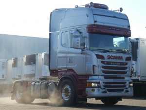 SCANIA - R560