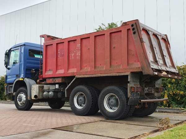 MERCEDES-BENZ - ACTROS 3332