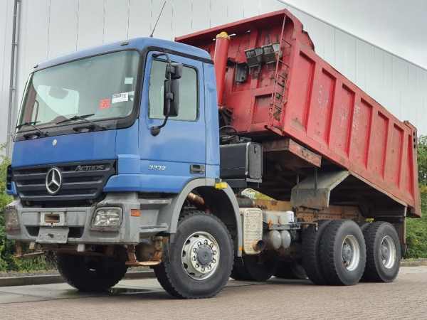 MERCEDES-BENZ - ACTROS 3332