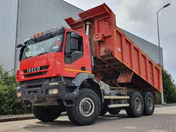 IVECO - AD380T42 TRAKKER