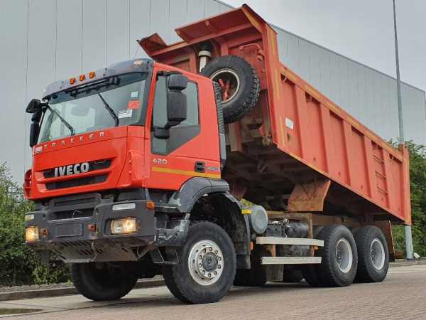 IVECO - AD380T42 TRAKKER