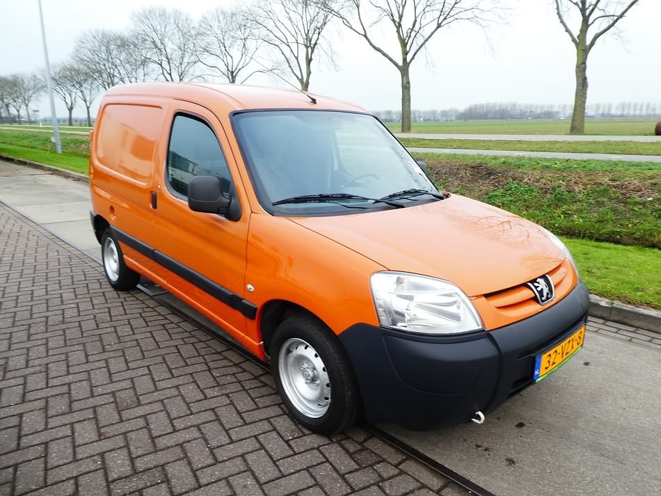 Furgoneta pequeña Peugeot Partner 170C 1.6 HDI usada de Países Bajos en  venta - ID: 7249516