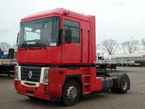 RENAULT - MAGNUM 440 AE