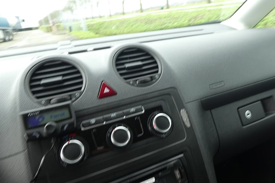 VOLKSWAGEN CADDY 2.0 ECOFUEL AC - Kleyn Vans