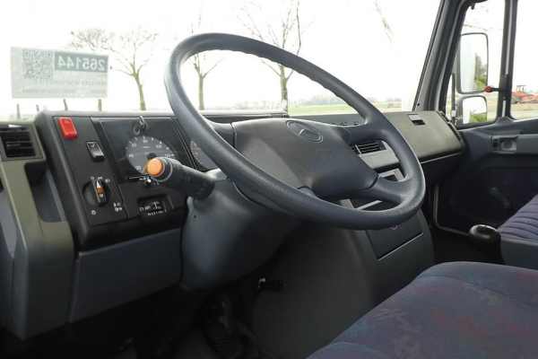 MERCEDES-BENZ - VARIO 814 D