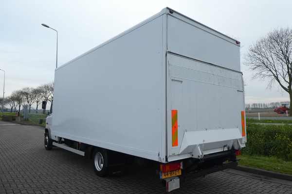 MERCEDES-BENZ - VARIO 814 D