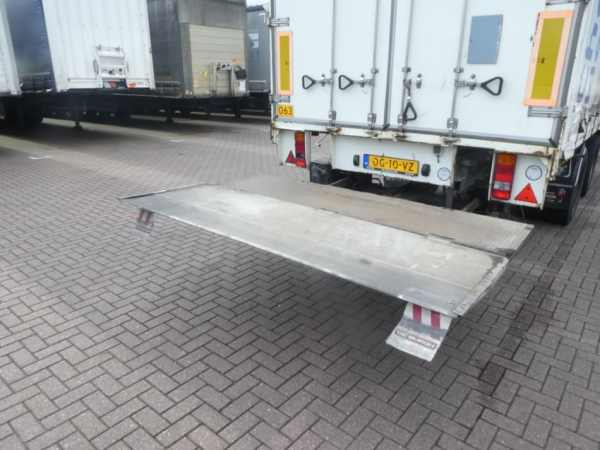 PACTON - 2 AXLE  + TAILLIFT