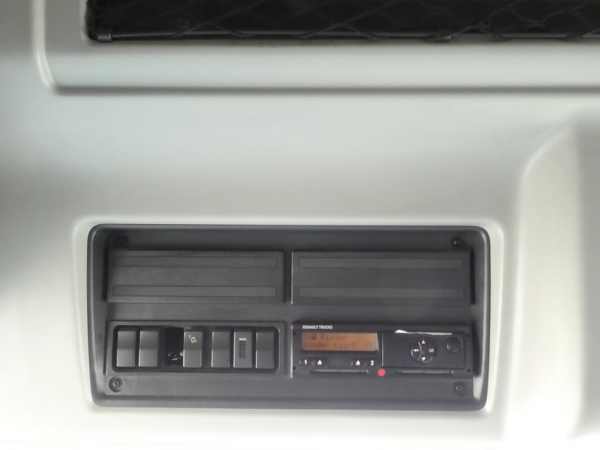 RENAULT - PREMIUM 460