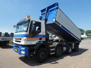 IVECO - AD410T41 TRAKKER