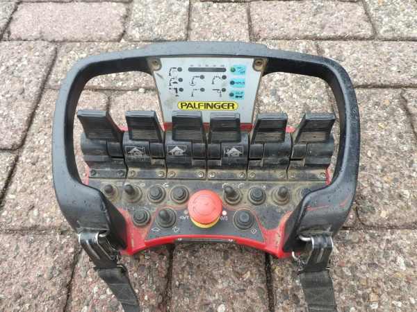 MERCEDES-BENZ - ACTROS 4141