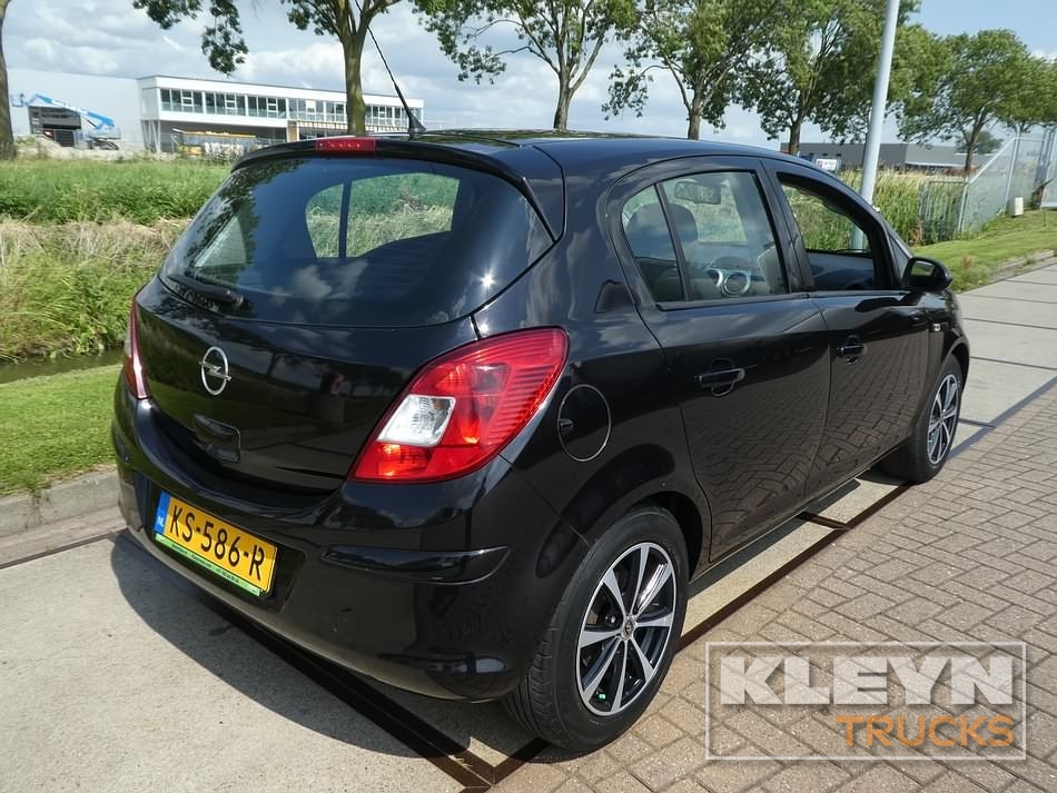 Opel Corsa 1 2 16v Kleyn Vans