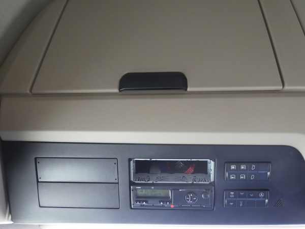 MERCEDES-BENZ - ACTROS 1851 LS