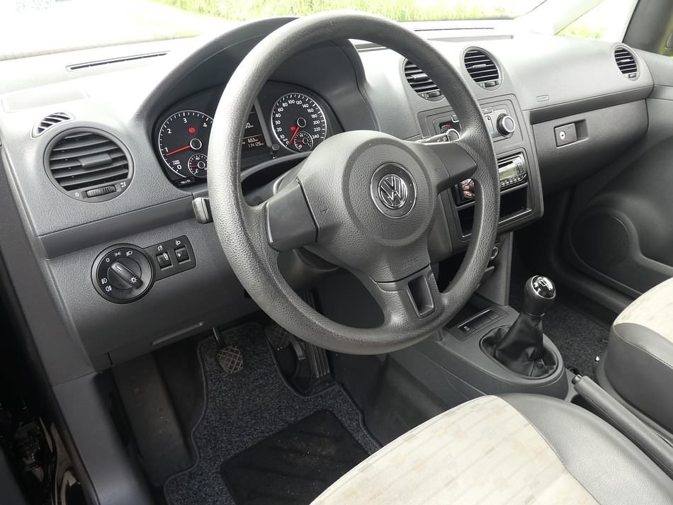 VOLKSWAGEN CADDY 1.6 TDI AC - Kleyn Vans