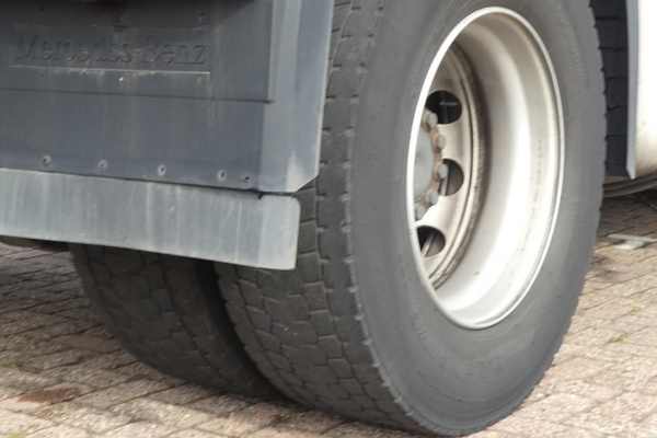 MERCEDES-BENZ - ACTROS 1842 LS