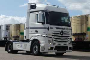 MERCEDES-BENZ - ACTROS 1842 LS