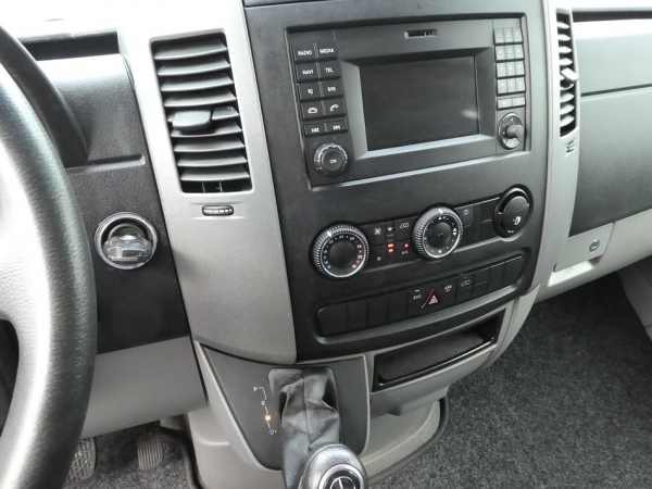 MERCEDES-BENZ - SPRINTER 516 CDI