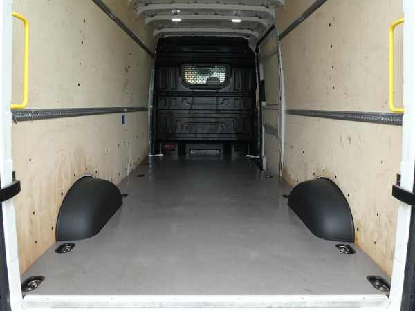 VOLKSWAGEN - CRAFTER 35 2.0 TDI