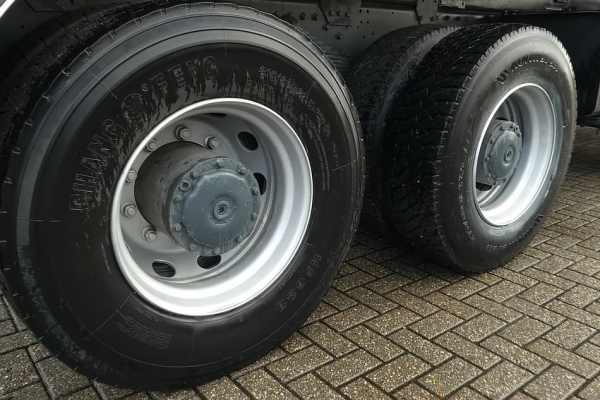 MERCEDES-BENZ - 3544 SK