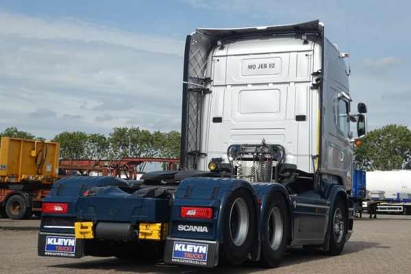 SCANIA - R520