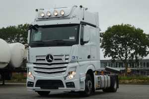 MERCEDES-BENZ - ACTROS 1845 LS