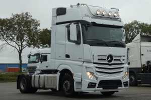 MERCEDES-BENZ - ACTROS 1845 LS
