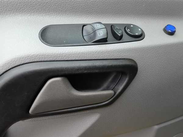 MERCEDES-BENZ - SPRINTER 319 CDI