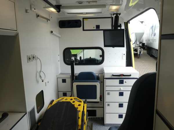 MERCEDES-BENZ - SPRINTER 319 CDI