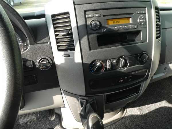 MERCEDES-BENZ - SPRINTER 516 CDI