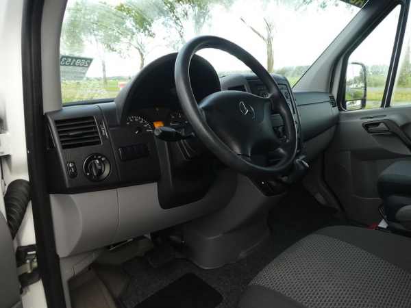 MERCEDES-BENZ - SPRINTER 516 CDI