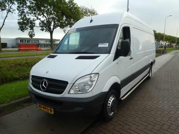 MERCEDES-BENZ - SPRINTER 516 CDI