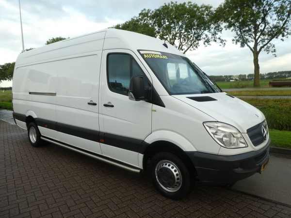 MERCEDES-BENZ - SPRINTER 516 CDI