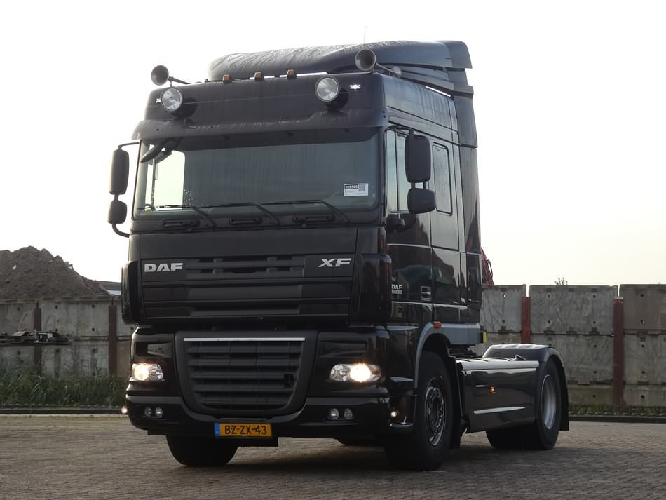 DAF XF 105.410 - Kleyn Trucks