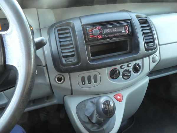 OPEL - VIVARO 2.0