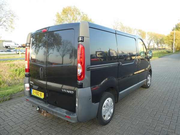 OPEL - VIVARO 2.0