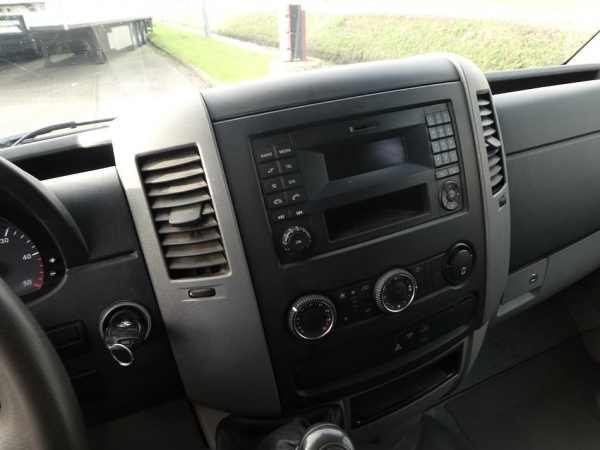 MERCEDES-BENZ - SPRINTER 516 CDI