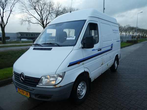 MERCEDES-BENZ - SPRINTER 208 CDI