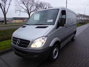 MERCEDES-BENZ - SPRINTER 210