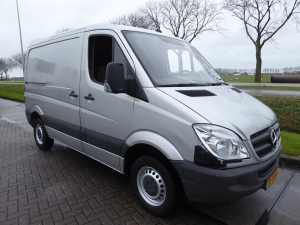 MERCEDES-BENZ - SPRINTER 210