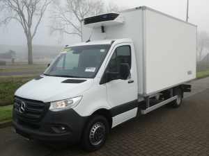 MERCEDES-BENZ - SPRINTER 519
