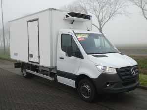 MERCEDES-BENZ - SPRINTER 519