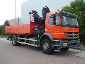 MERCEDES-BENZ - AXOR 1829