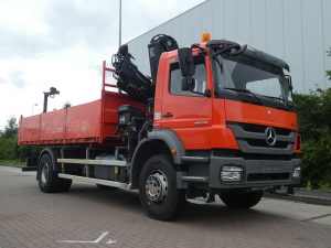 MERCEDES-BENZ - AXOR 1829