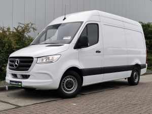 MERCEDES-BENZ - SPRINTER 319
