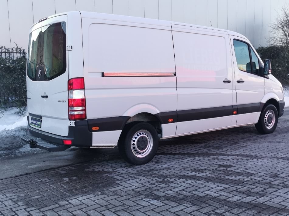 MERCEDES-BENZ SPRINTER 216 - Kleyn Vans