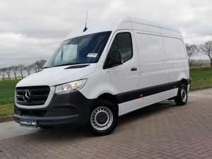 mercedes benz van dealer near me