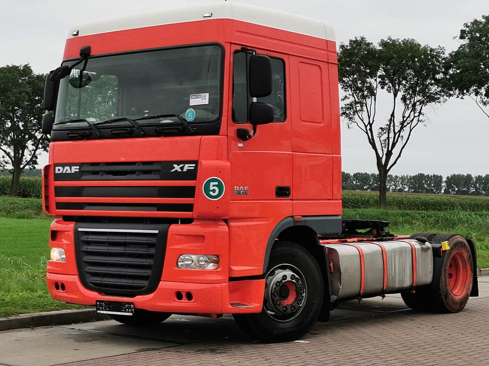 File:DAF XF 105.410 truck.jpg - Wikimedia Commons