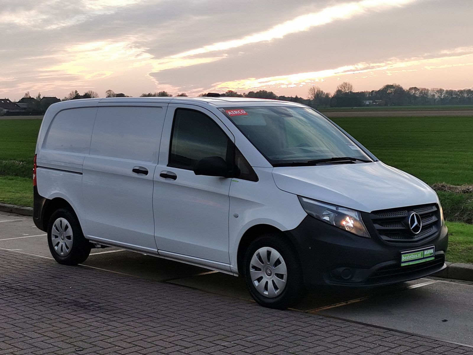 MERCEDES-BENZ VITO 114 - Kleyn Vans